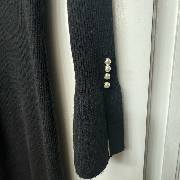 Ann Taylor Black PEARLIZED BUTTON CUFF V-NECK SWEATER DRESS - Size XS - Picture 12 of 14